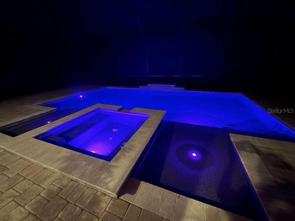 ENCLAVE/VILLAGEWALK PH 2 - Residential