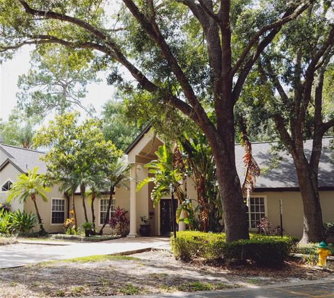 A home in LAKE MARY