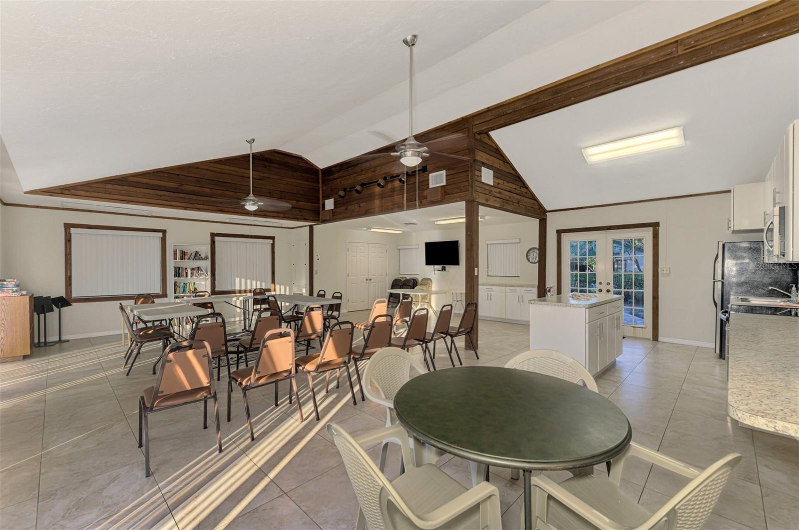 OAK FOREST VILLAS - Residential