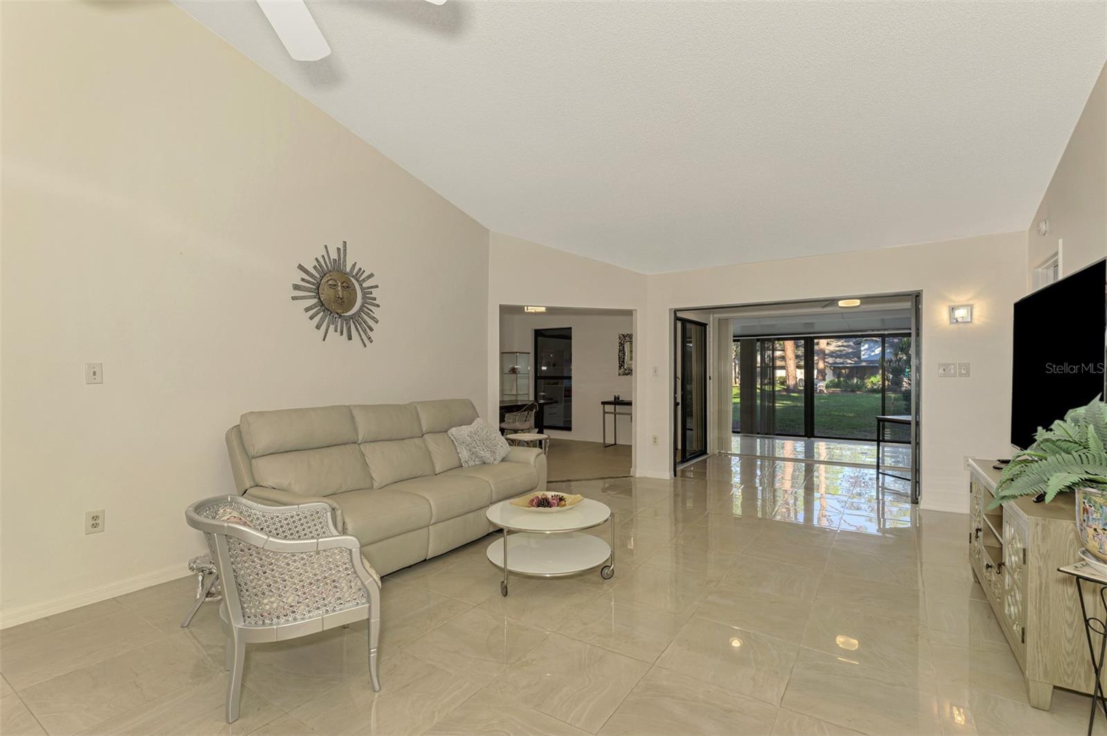 OAK FOREST VILLAS - Residential