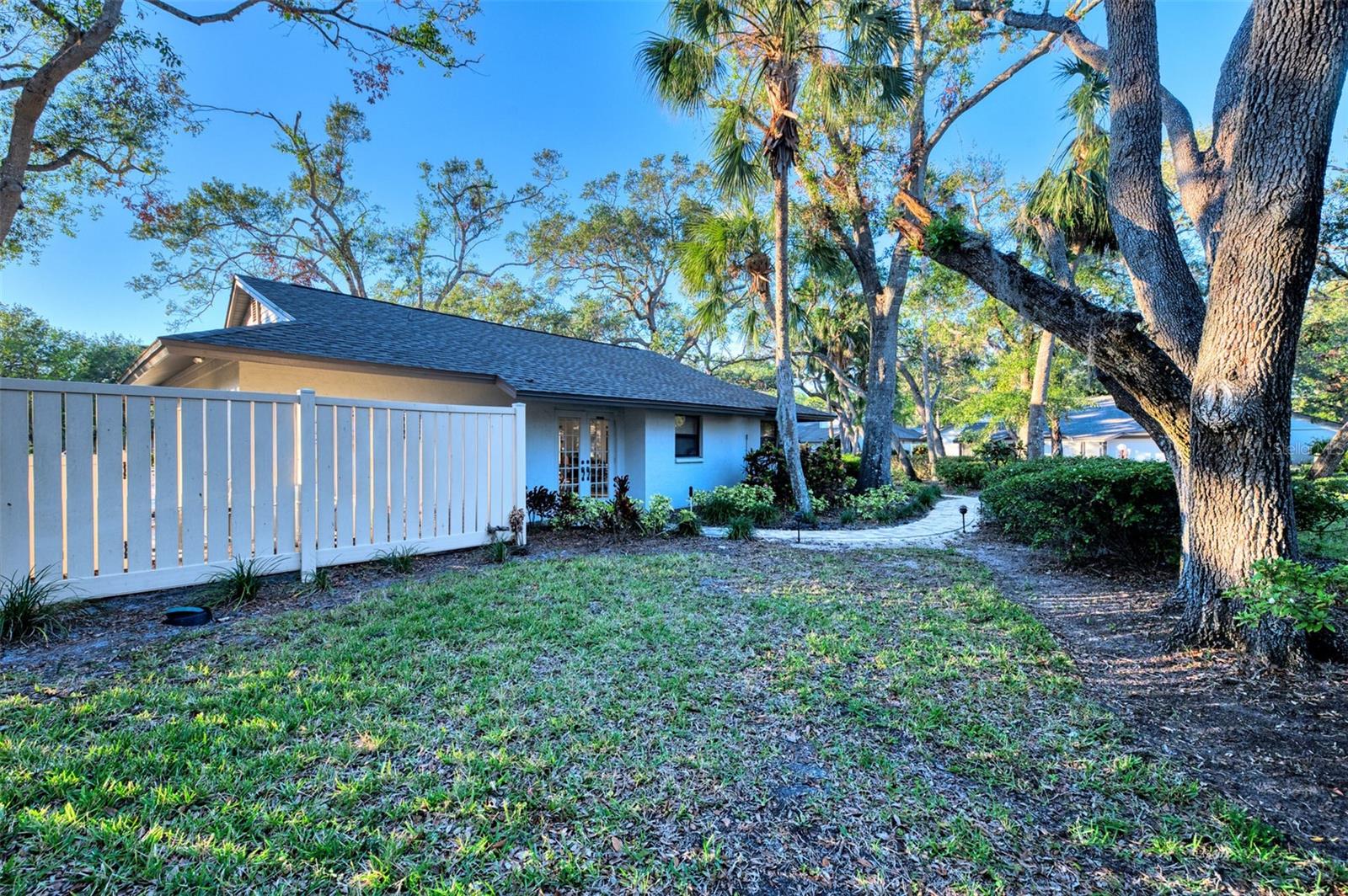 OAK FOREST VILLAS - Residential