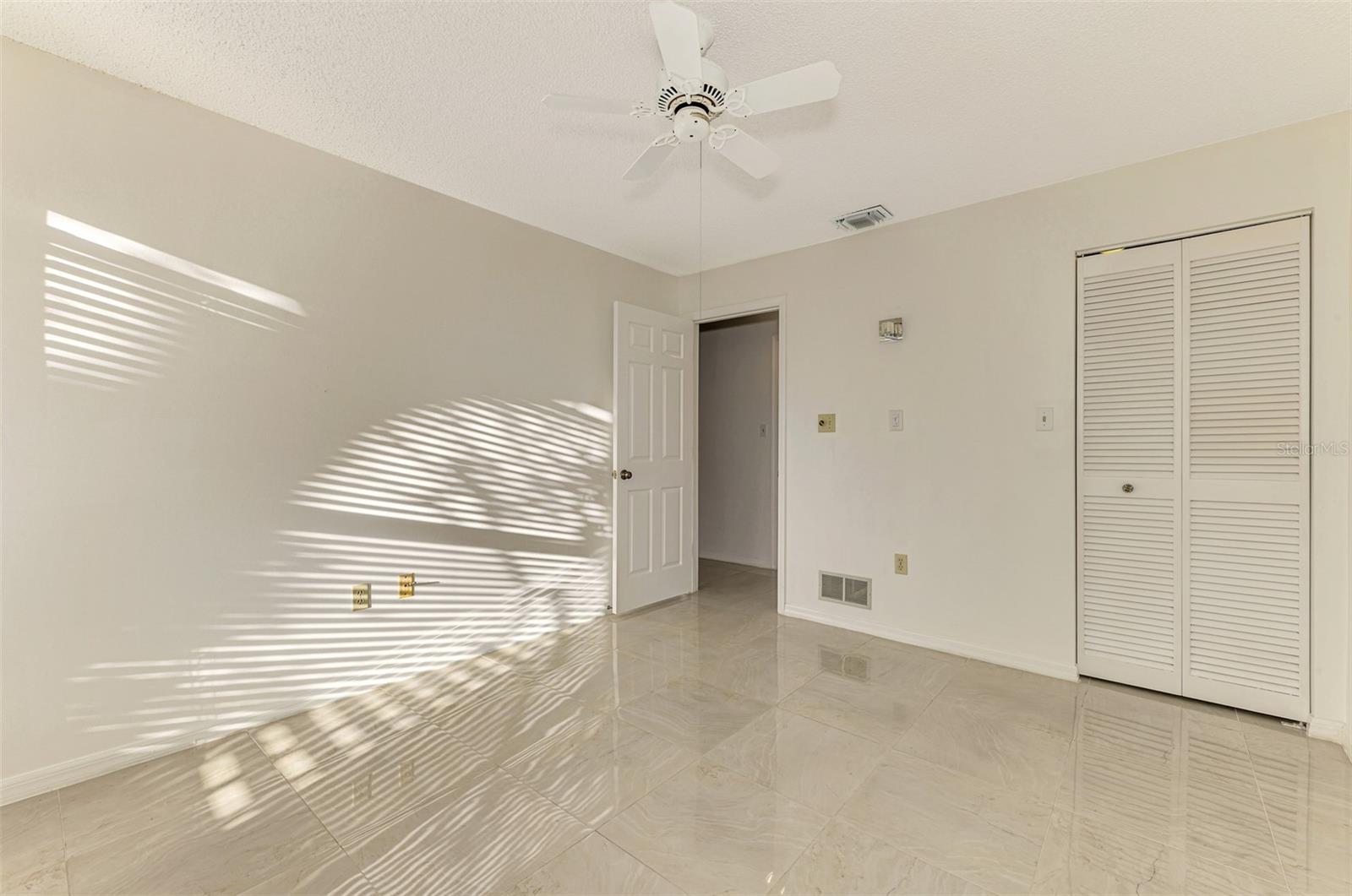 OAK FOREST VILLAS - Residential