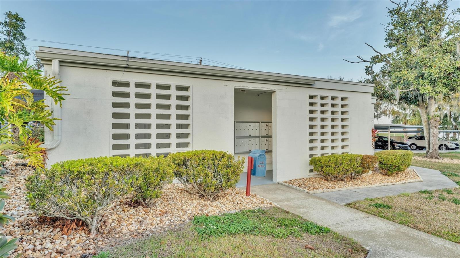 LAKELAND HARBOUR - Residential