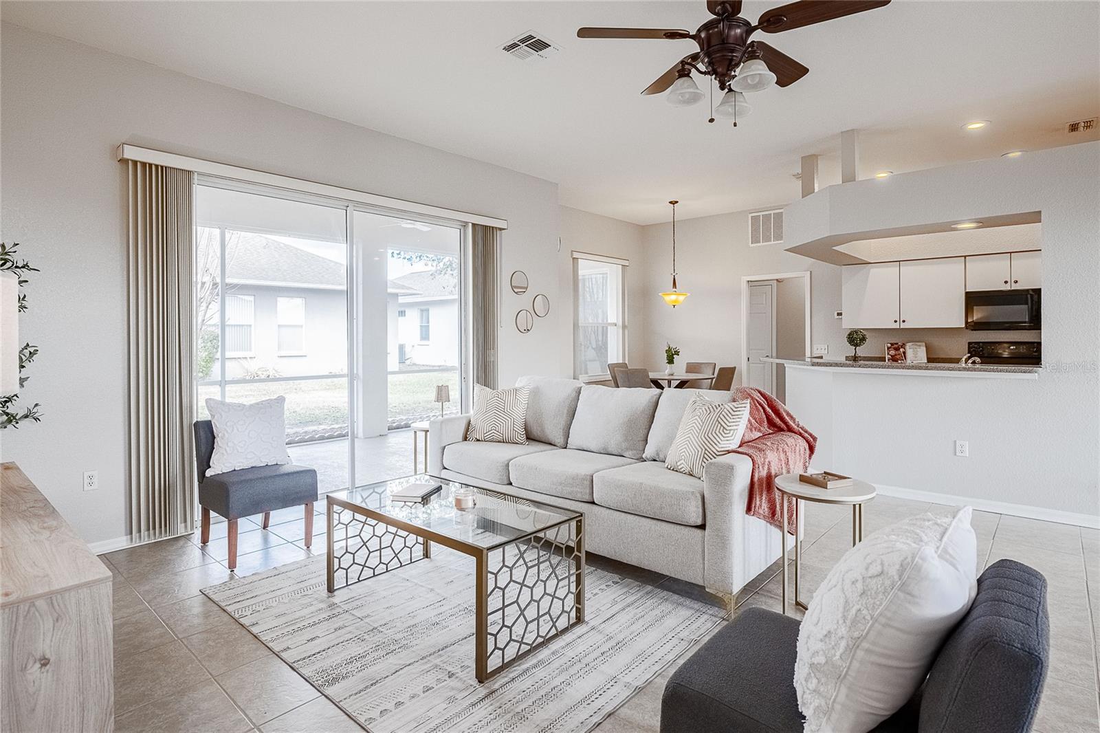 HUNTINGTON HILLS PH 01 - Residential