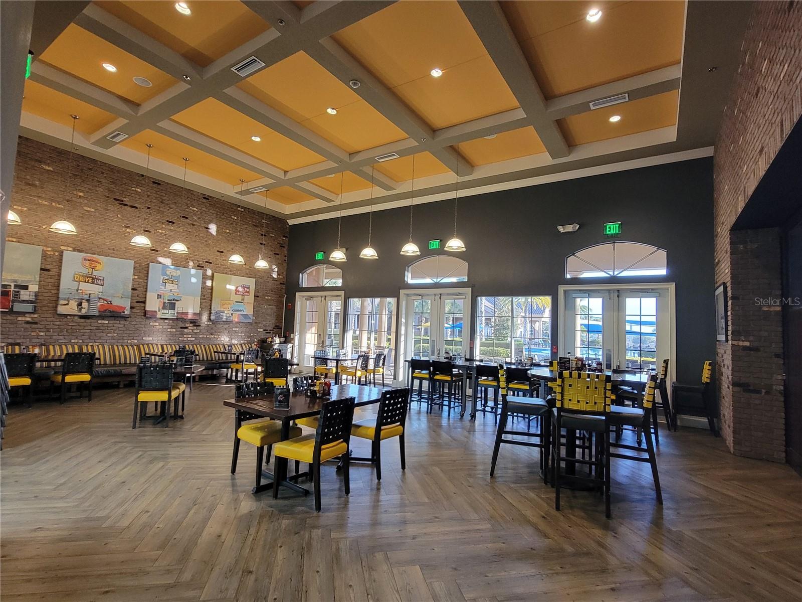 CASCADES OF GROVELAND - Residential