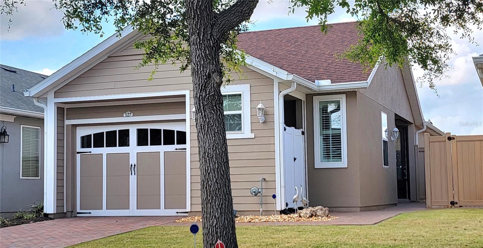 CASCADES OF GROVELAND - Residential