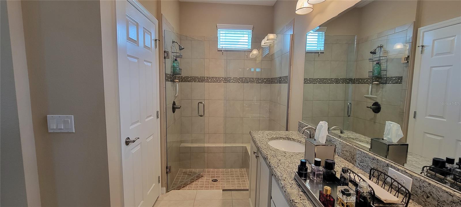 CASCADES OF GROVELAND - Residential