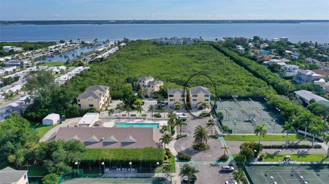 A home in LONGBOAT KEY