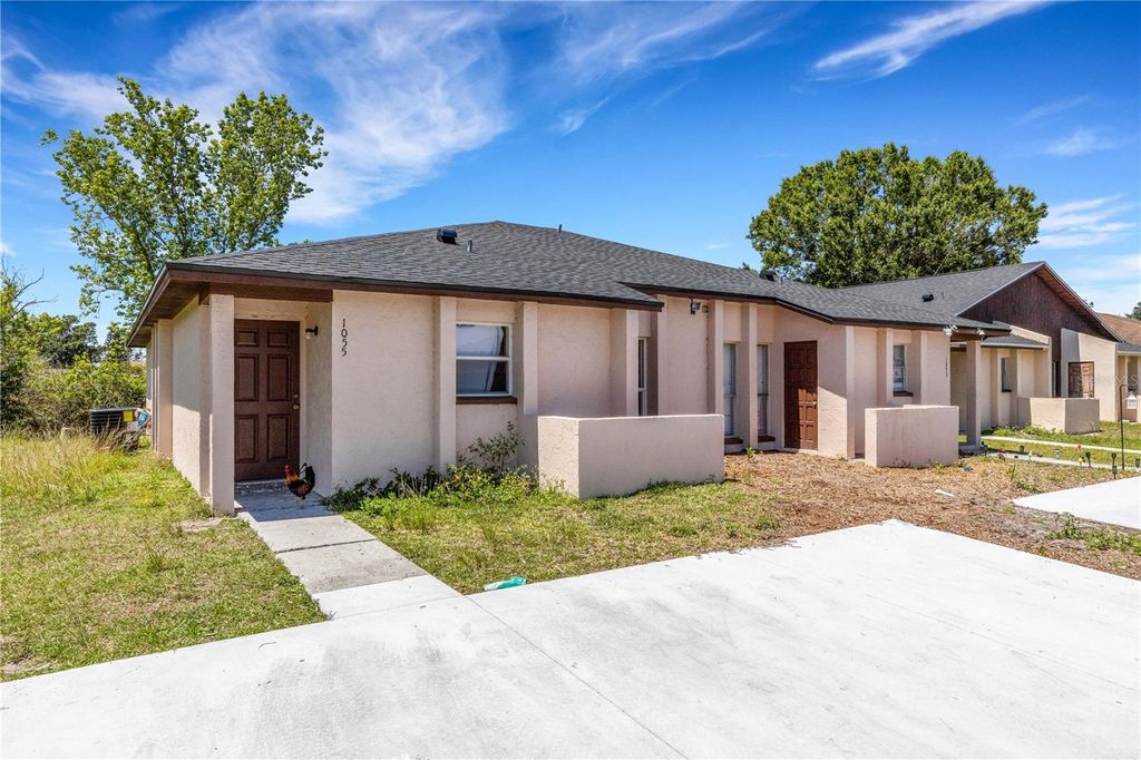 Photo of 1053 Captiva Point, Lakeland, FL 33801 (MLS # L4961119)