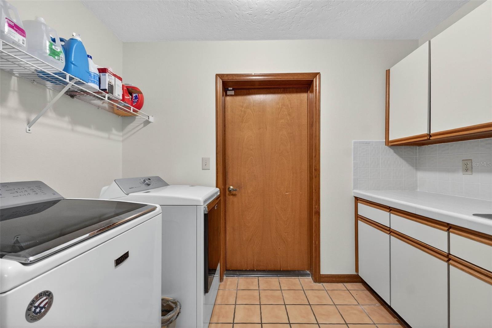 COUNTRY CLUB VILLAGE PH 02 - Residential