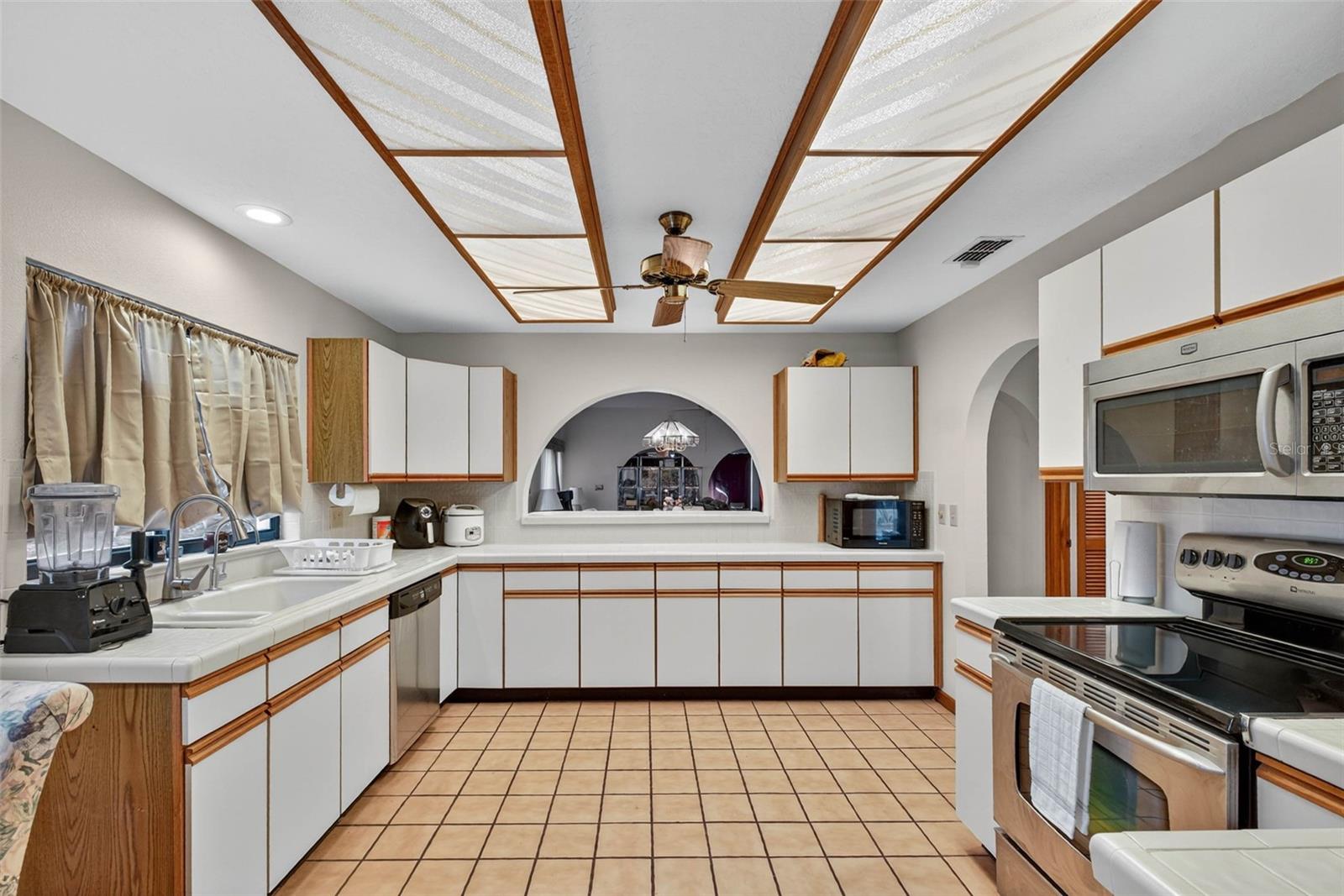 COUNTRY CLUB VILLAGE PH 02 - Residential