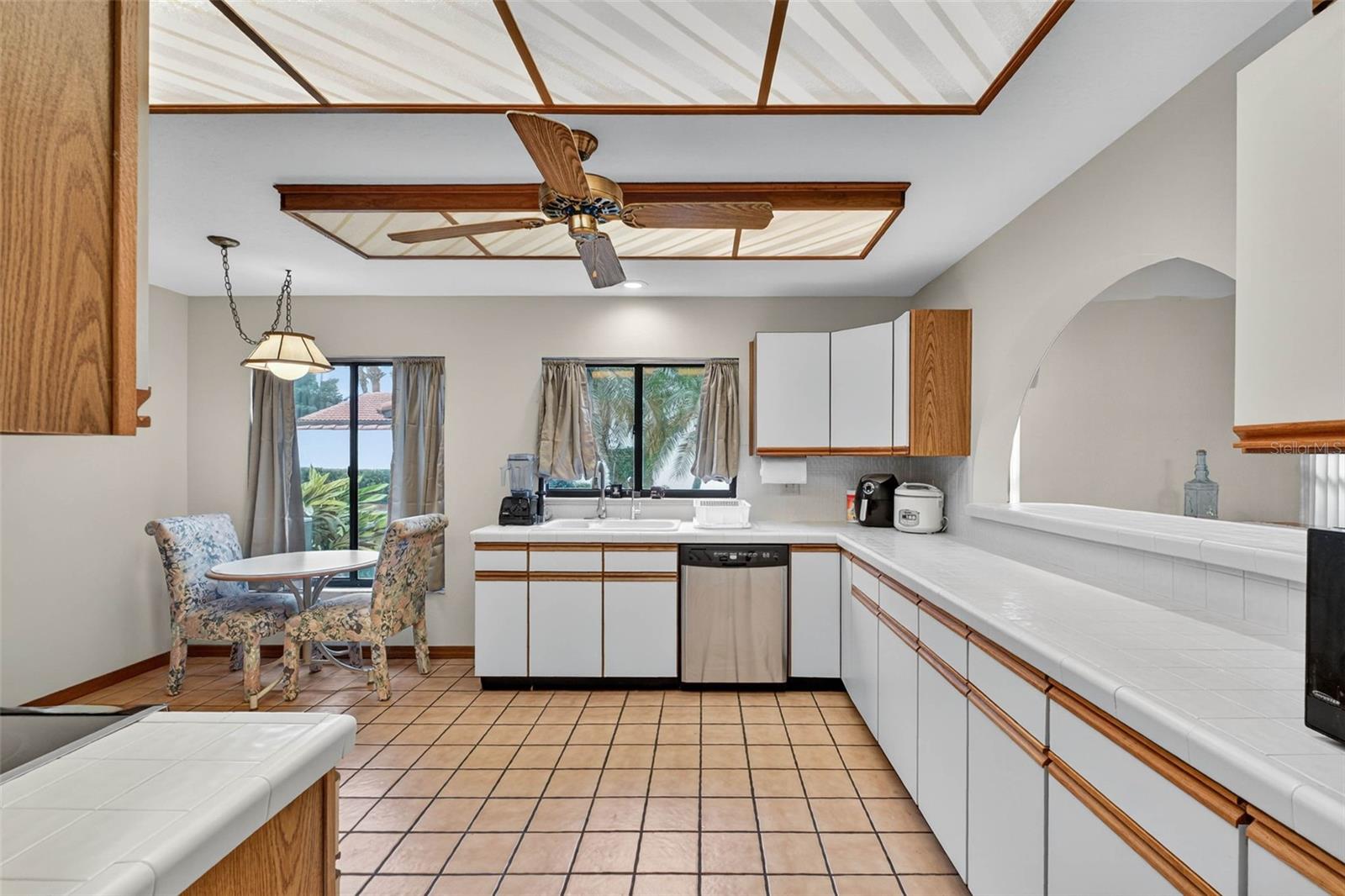 COUNTRY CLUB VILLAGE PH 02 - Residential