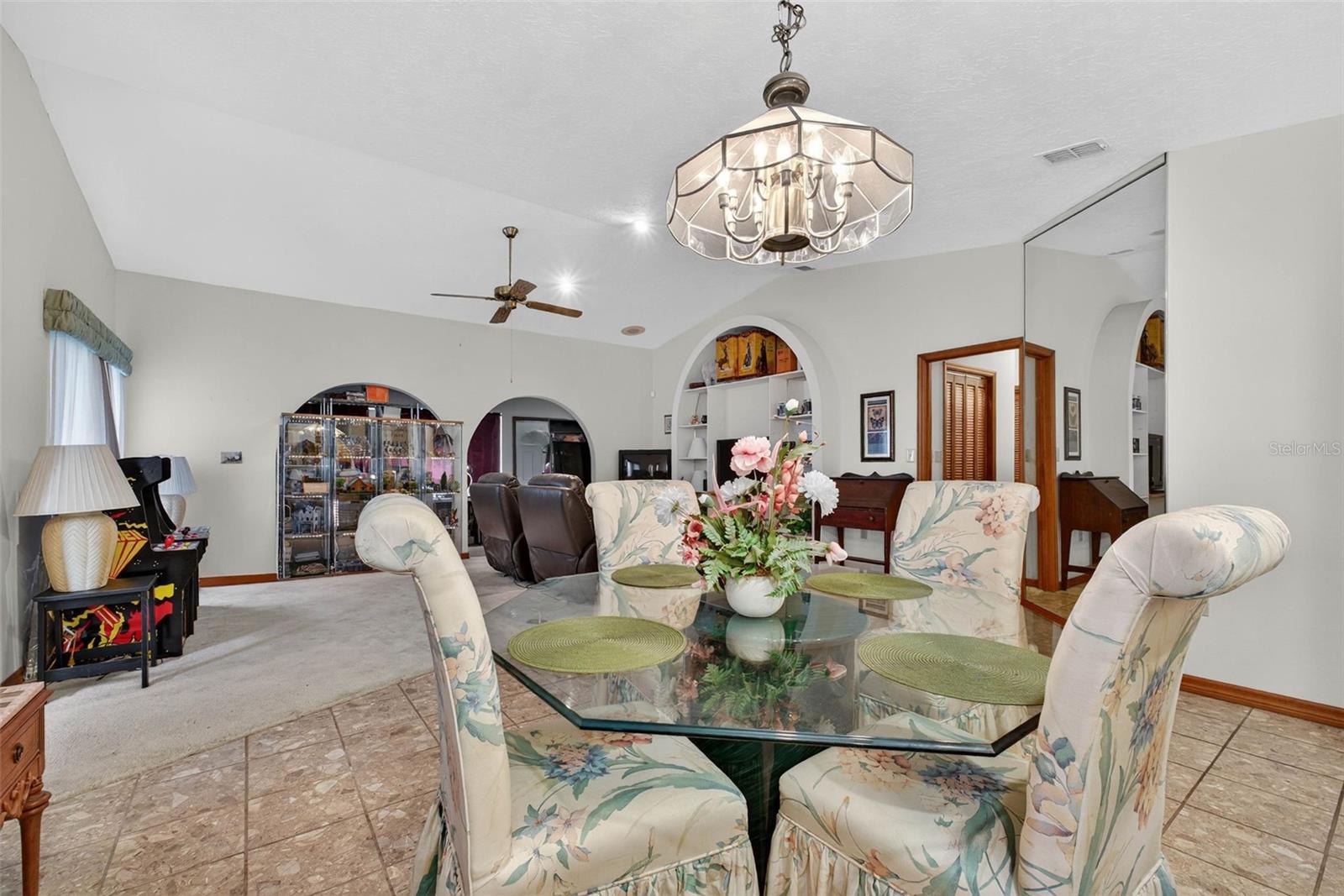 COUNTRY CLUB VILLAGE PH 02 - Residential