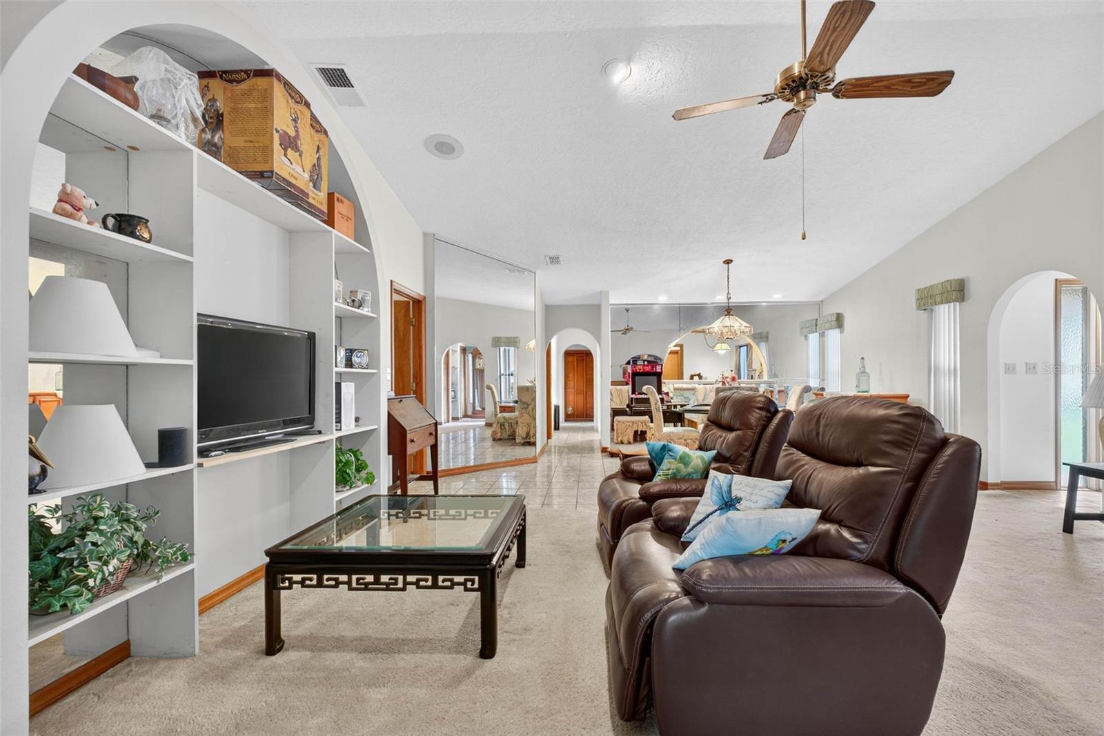 COUNTRY CLUB VILLAGE PH 02 - Residential