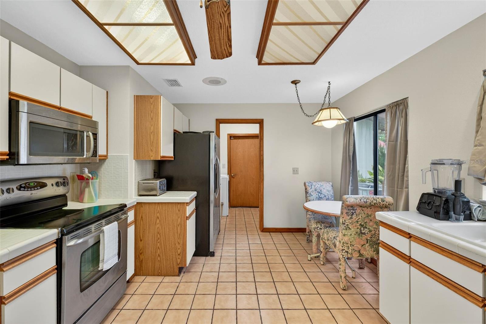 COUNTRY CLUB VILLAGE PH 02 - Residential