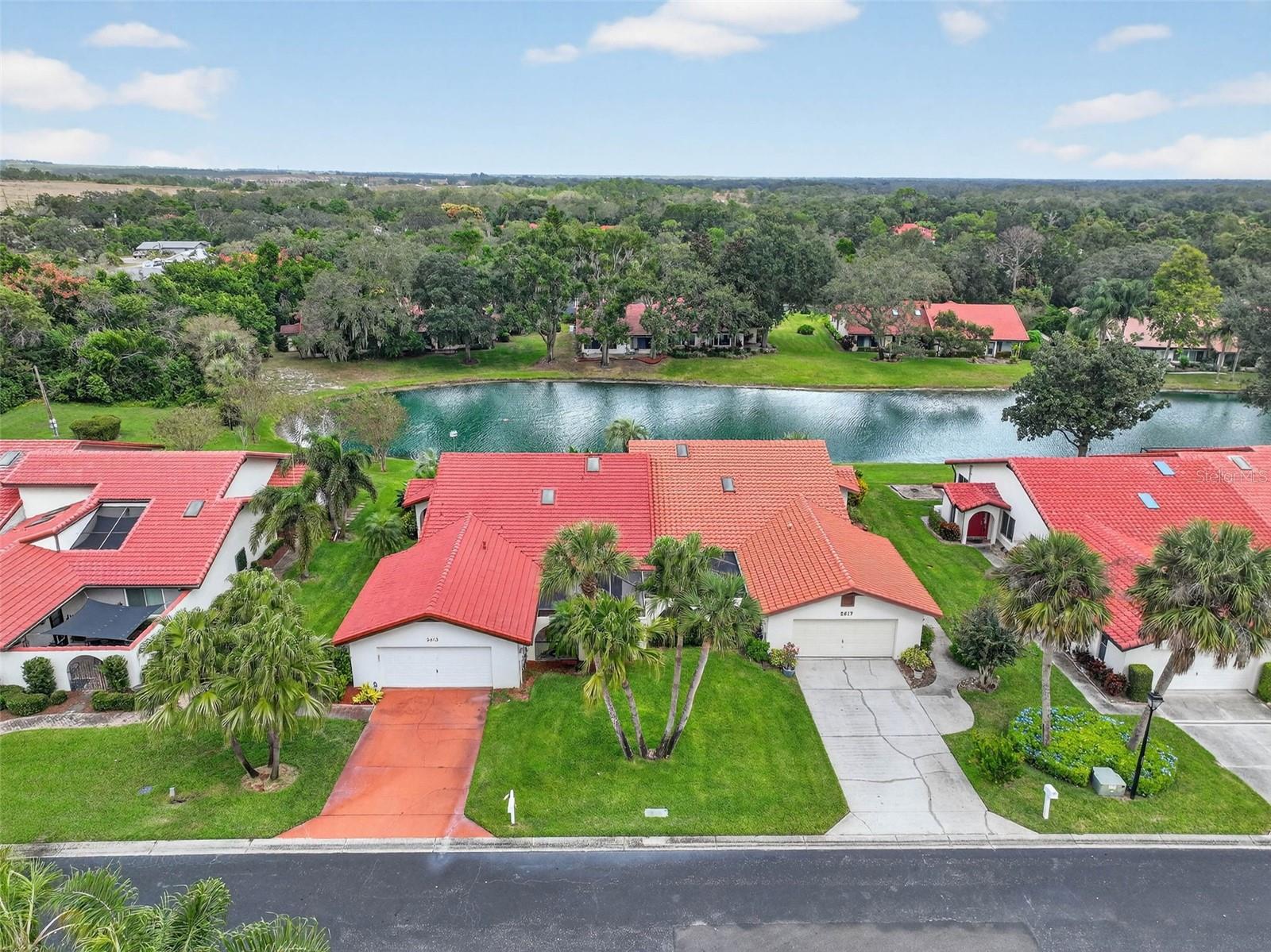 COUNTRY CLUB VILLAGE PH 02 - Residential