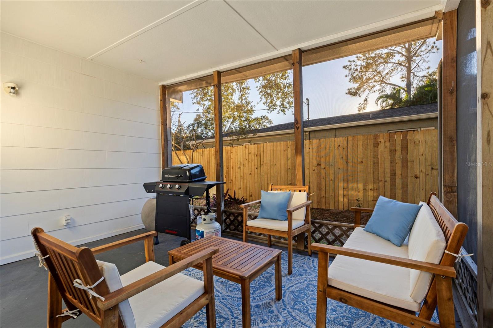 NORTH ST PETERSBURG REP - Residential