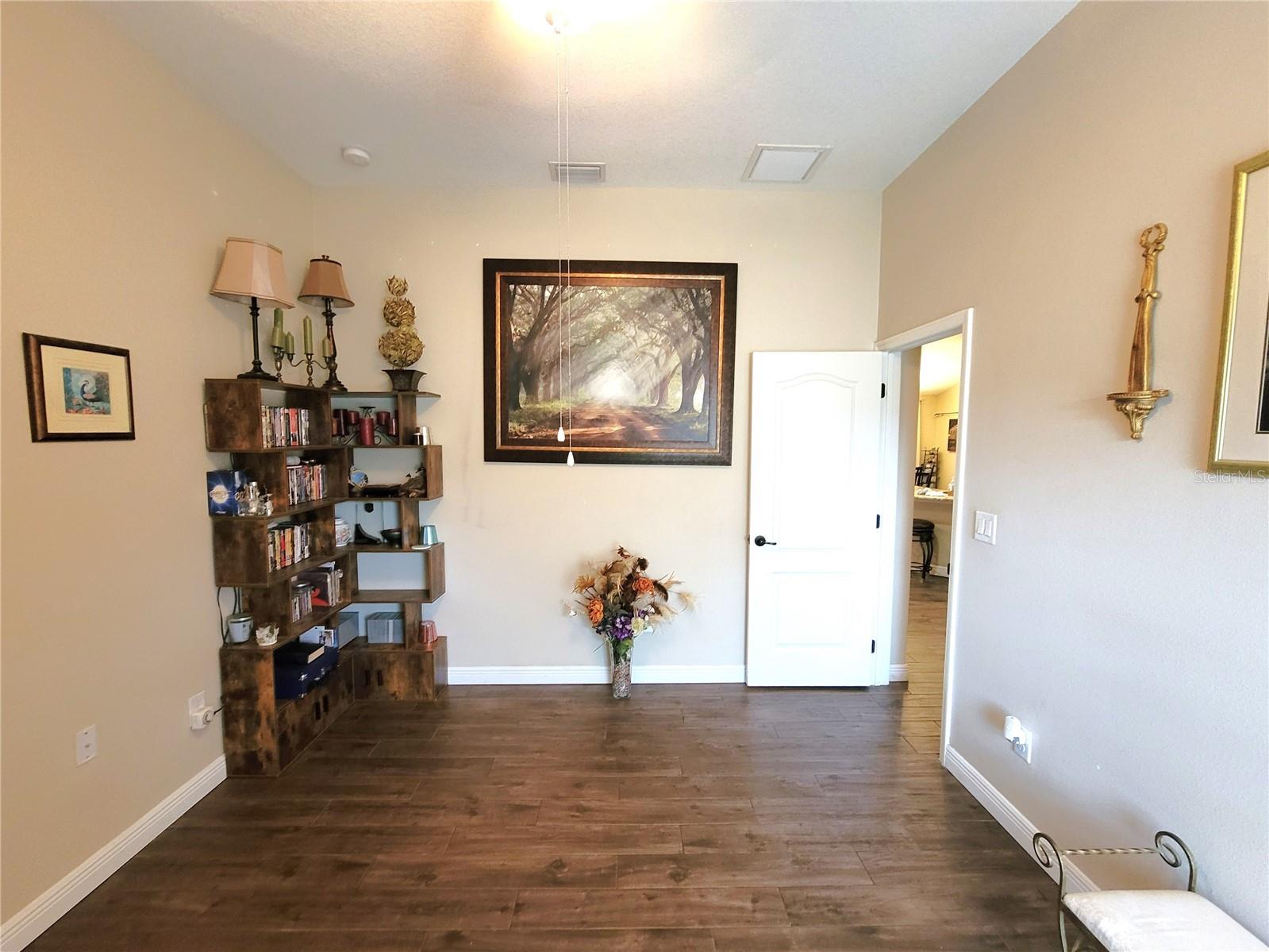 IVY LAKE ESTATES - Residential