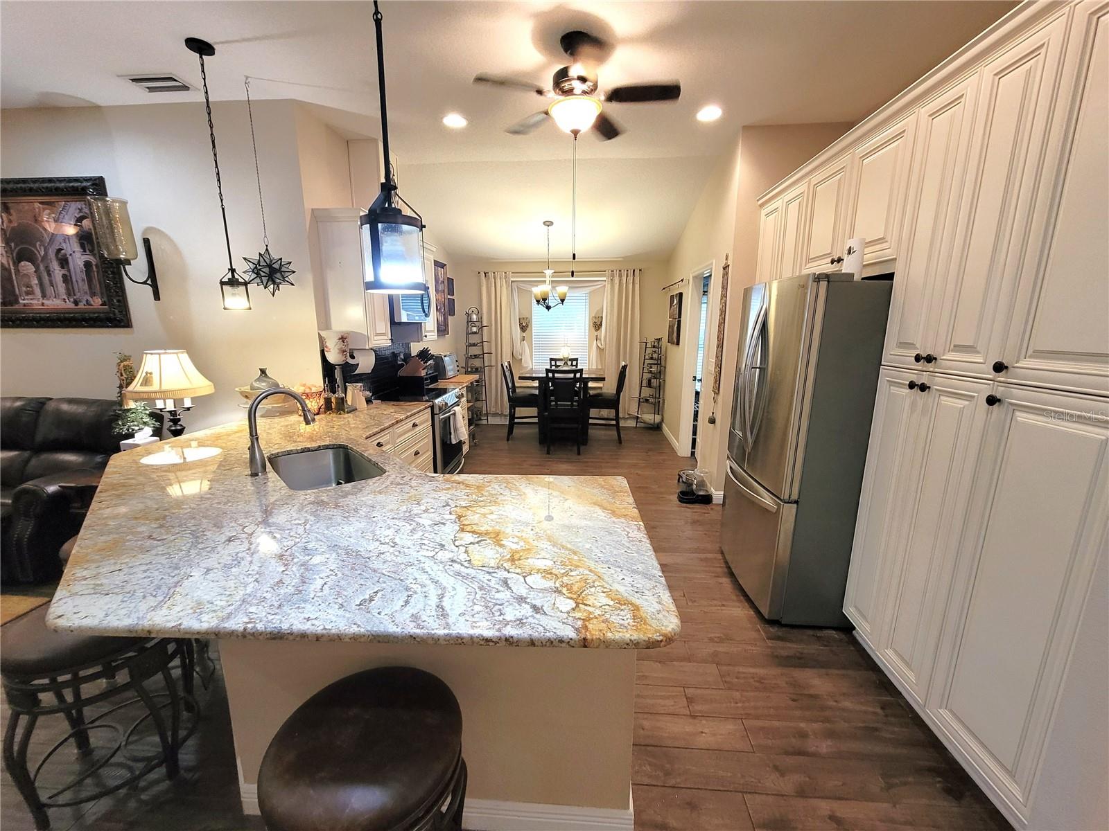 IVY LAKE ESTATES - Residential