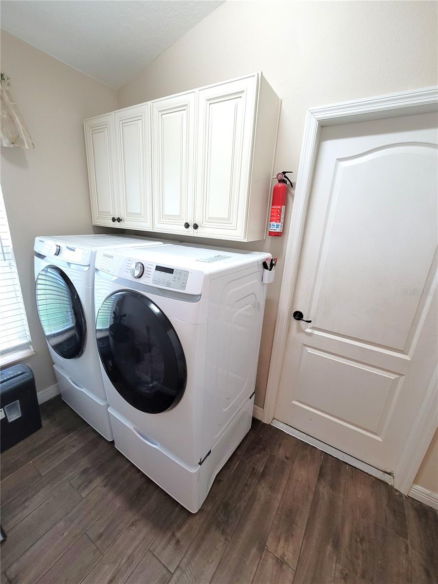 IVY LAKE ESTATES - Residential