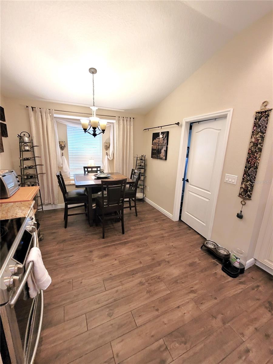 IVY LAKE ESTATES - Residential