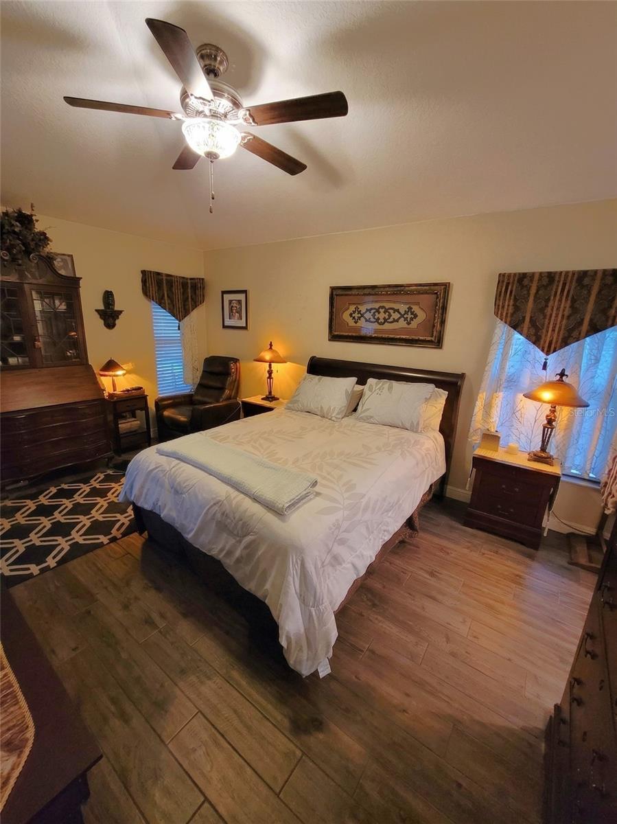 IVY LAKE ESTATES - Residential