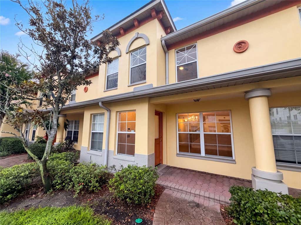 Photo of 112 Coquina Bay Drive, St Petersburg, FL 33705 (MLS # O6431639)