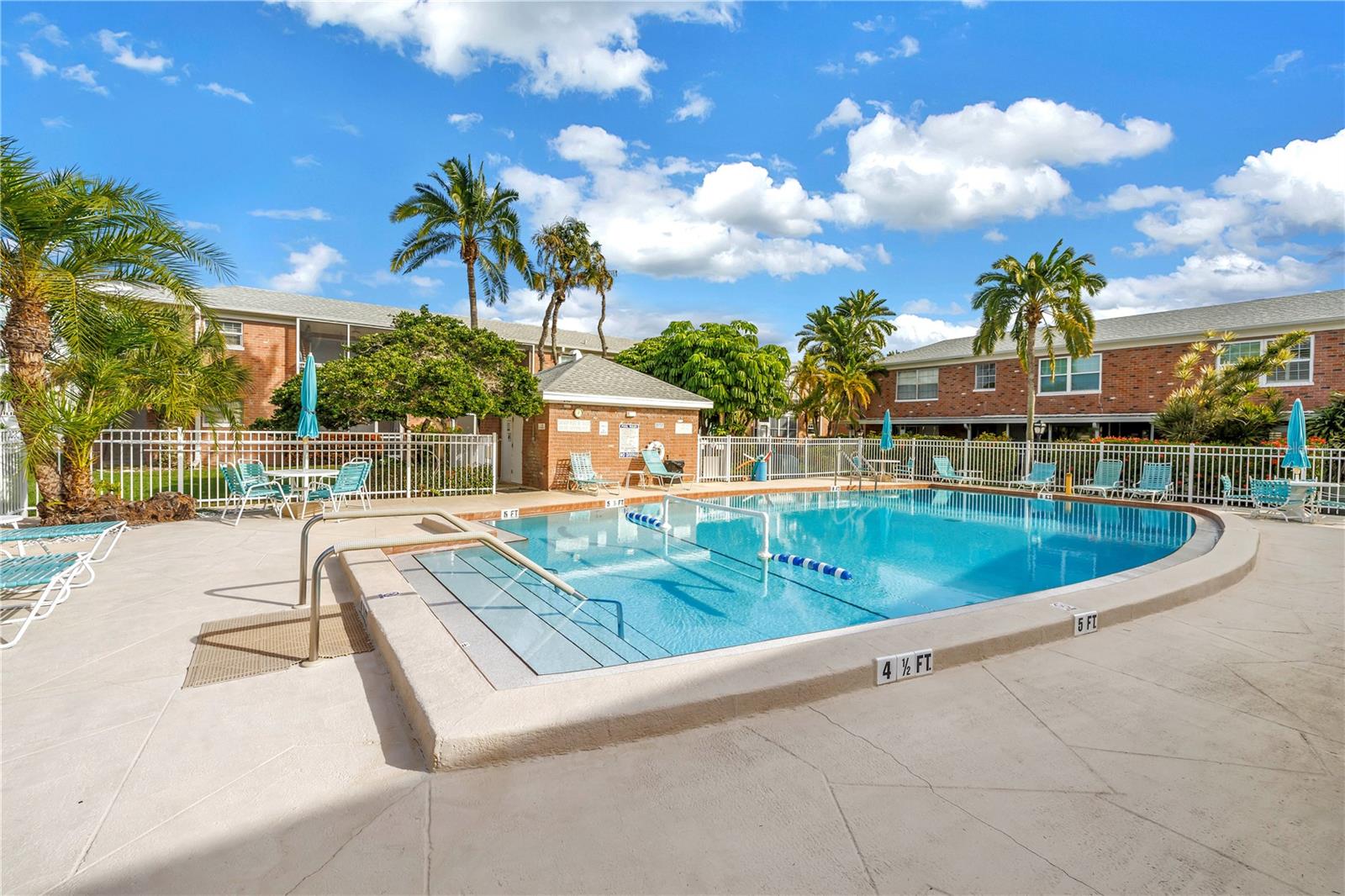 PATRIOT SQUARE APTS - Residential