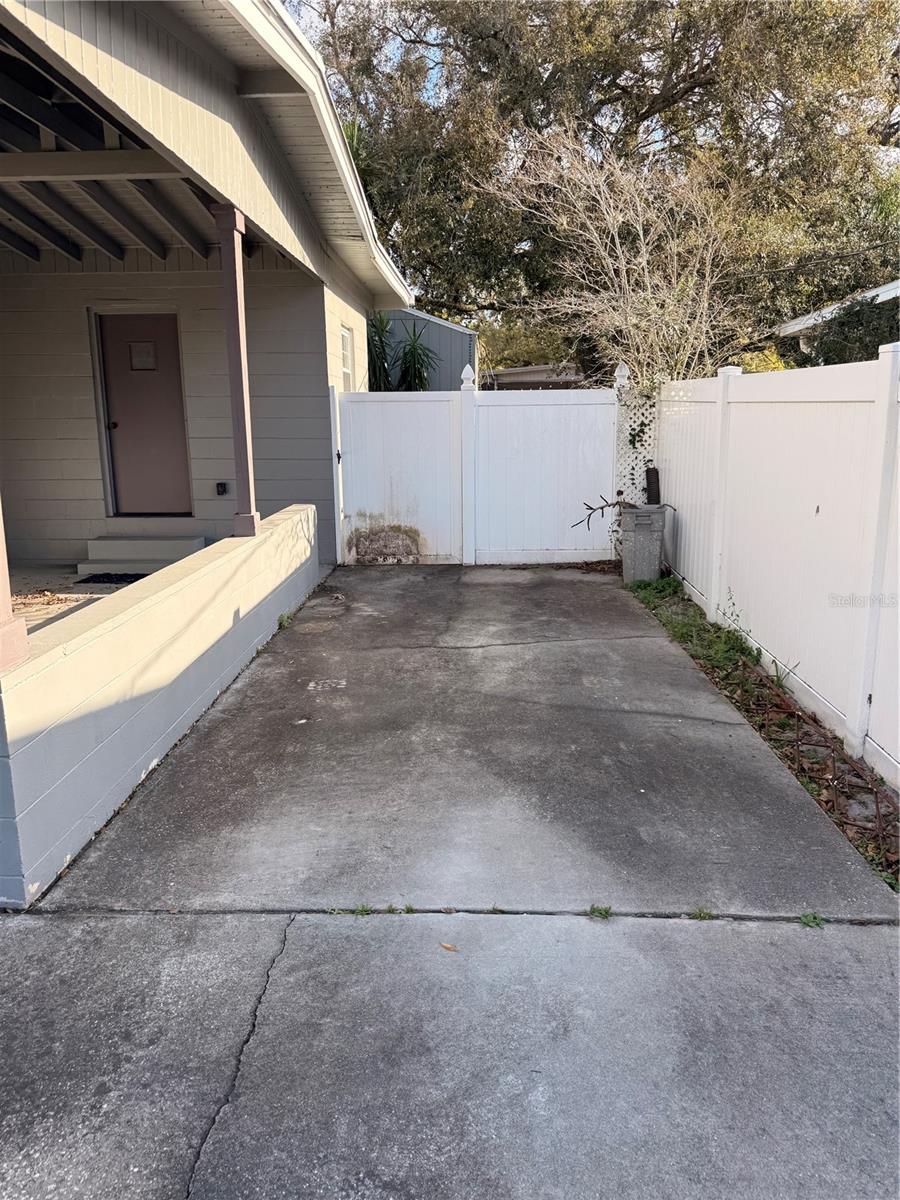 FAIRBANKS SHORES 4TH ADD - Residential Lease