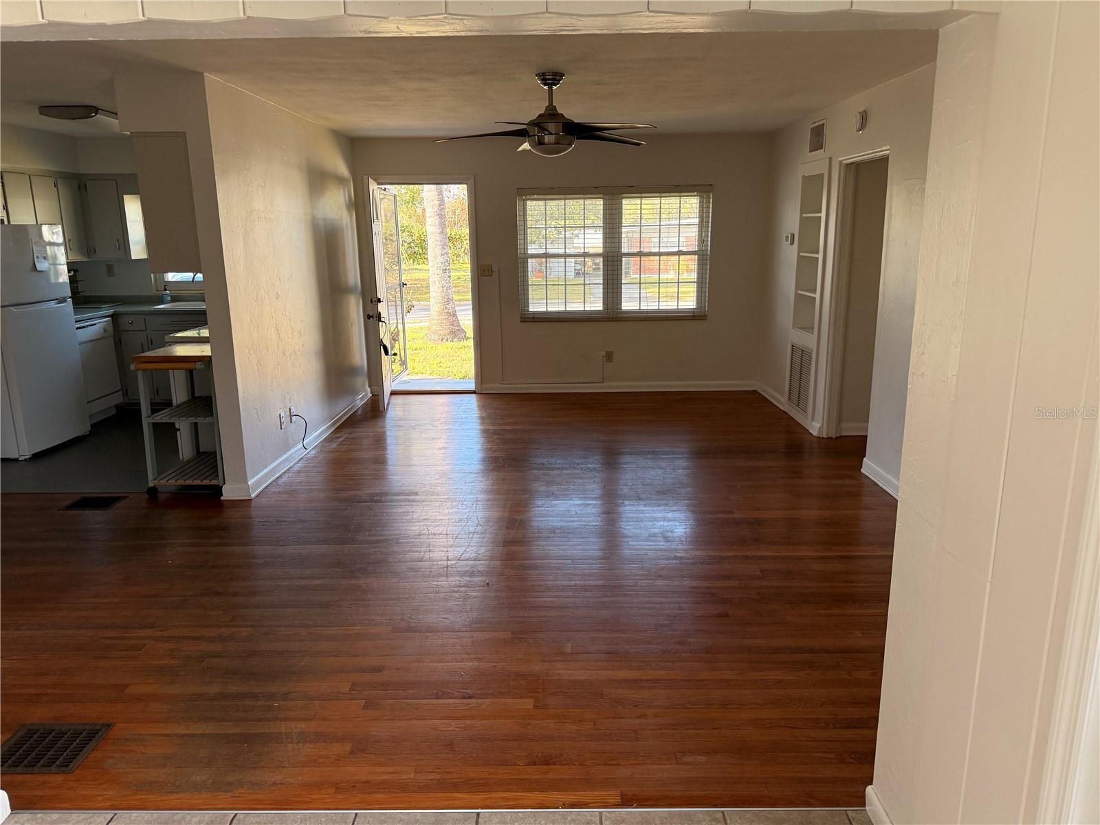 FAIRBANKS SHORES 4TH ADD - Residential Lease