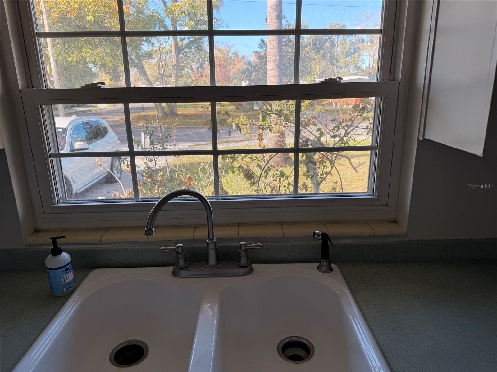 FAIRBANKS SHORES 4TH ADD - Residential Lease