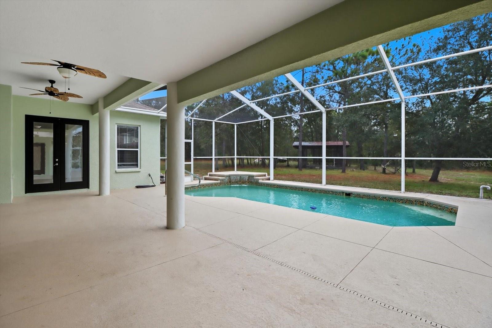 ROYAL HIGHLANDS - Residential