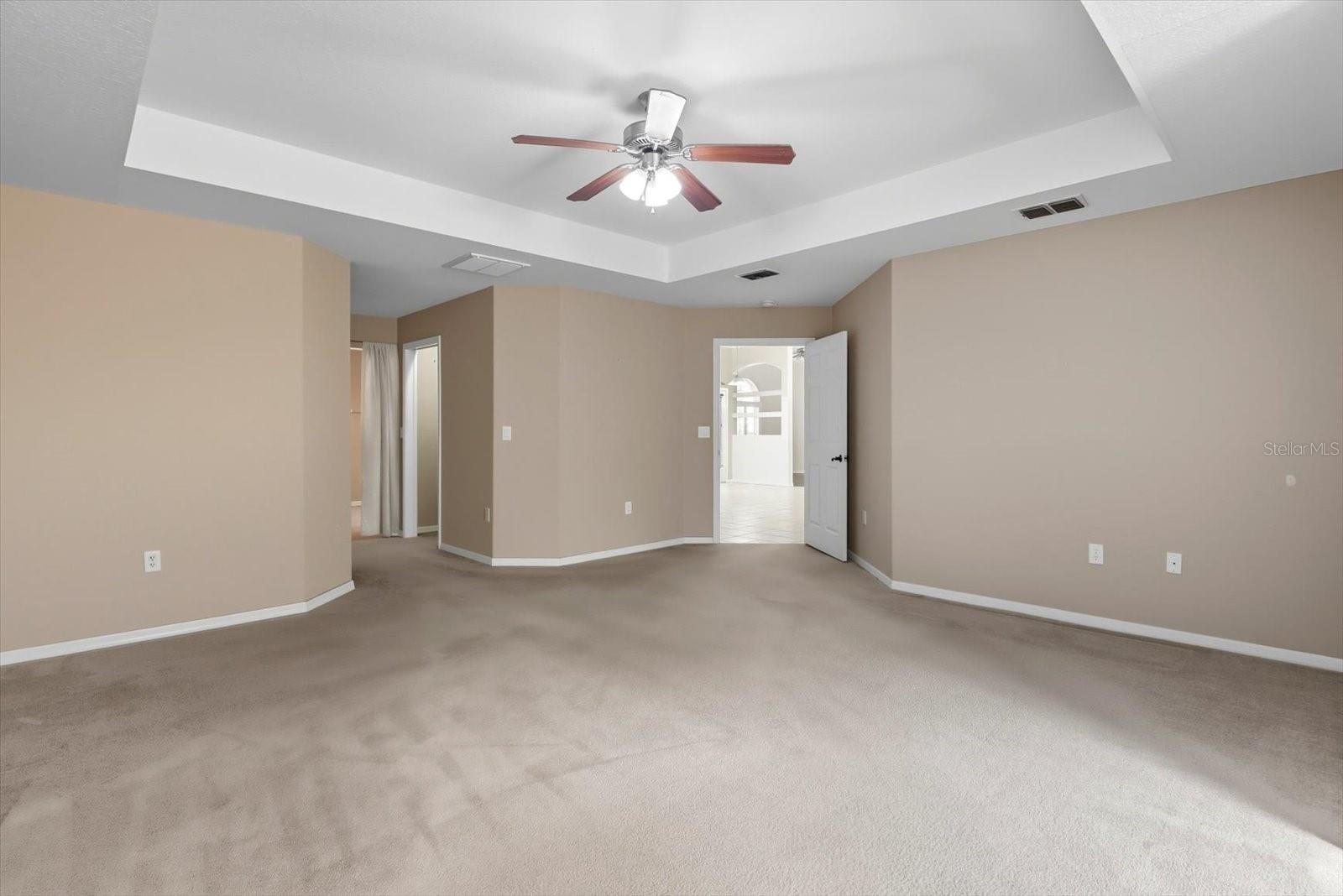 ROYAL HIGHLANDS - Residential