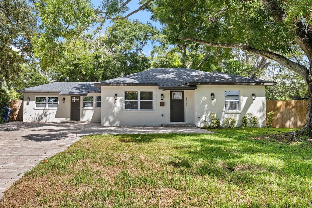 Photo of 1104 S Lois Avenue, Tampa, FL 33629 (MLS # TB8544889)