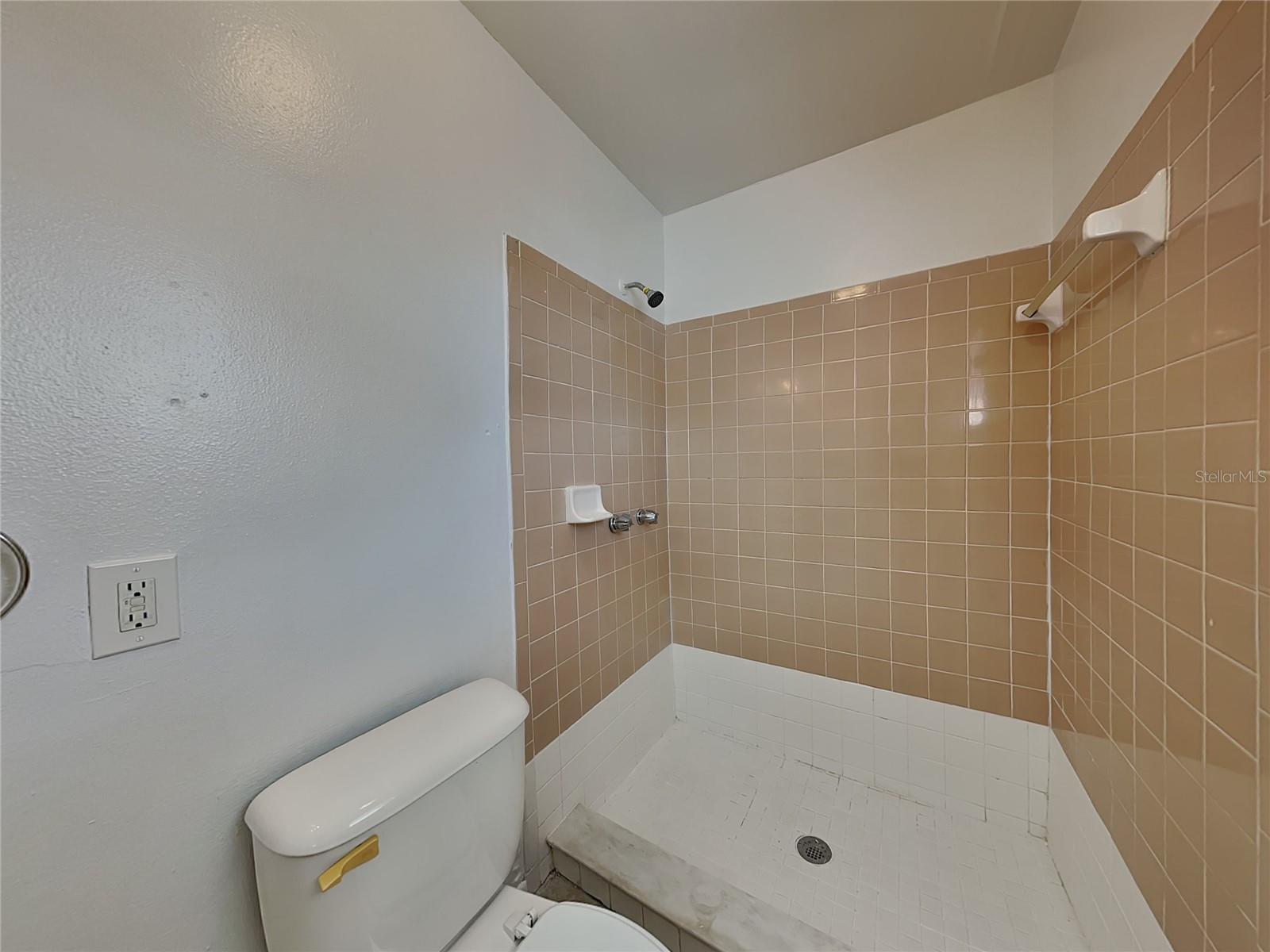 GORDON HEIGHTS PH 05 - Residential Lease