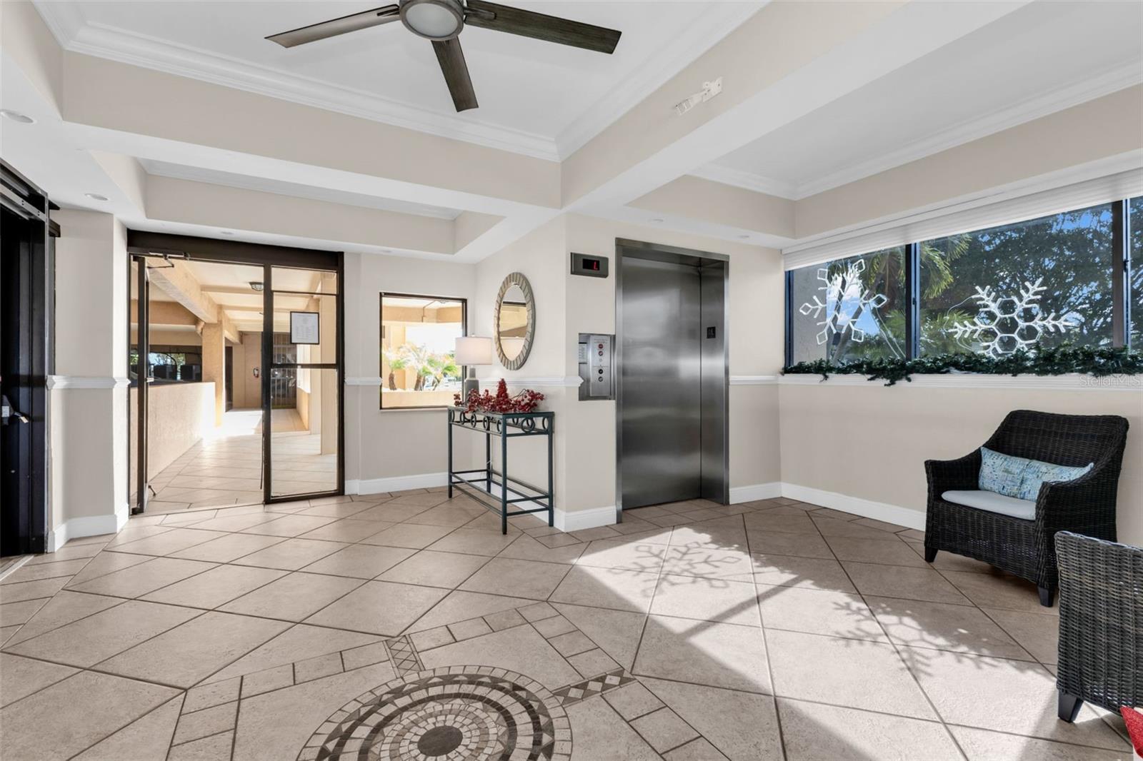 LAVISTA CONDO - Residential