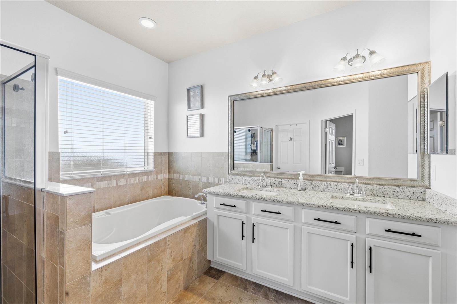 FISHHAWK RANCH PH 2 TR 1 - Residential