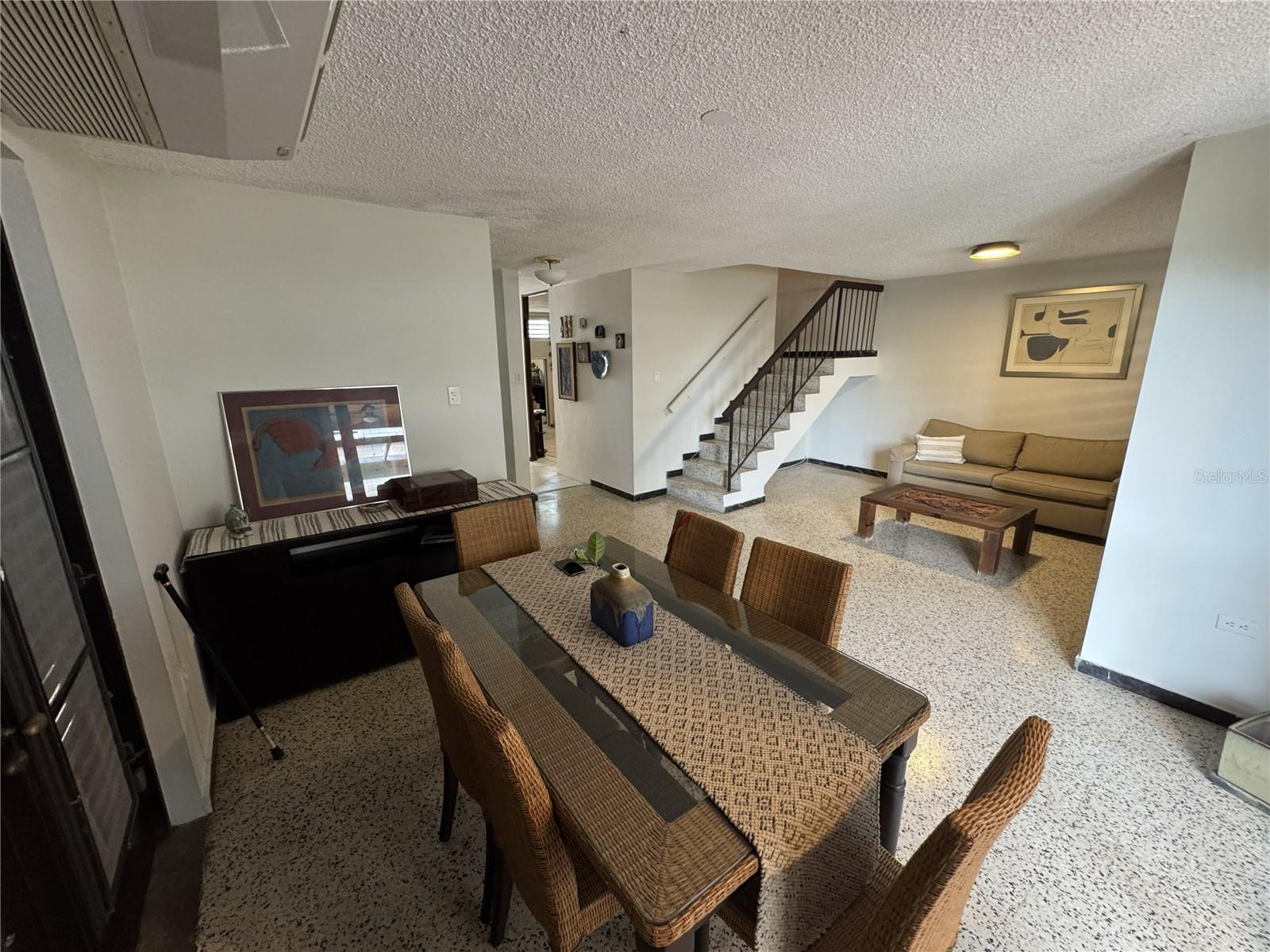 VILLA VERDE - Residential