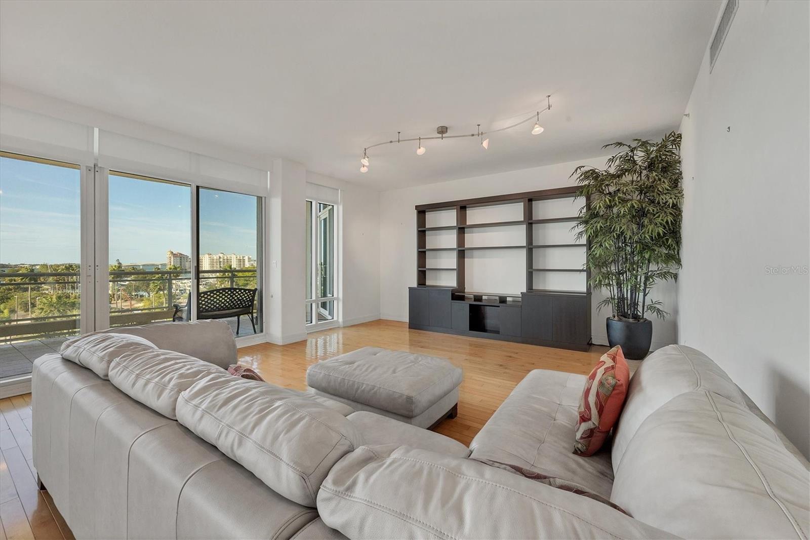 SARABANDE - Residential