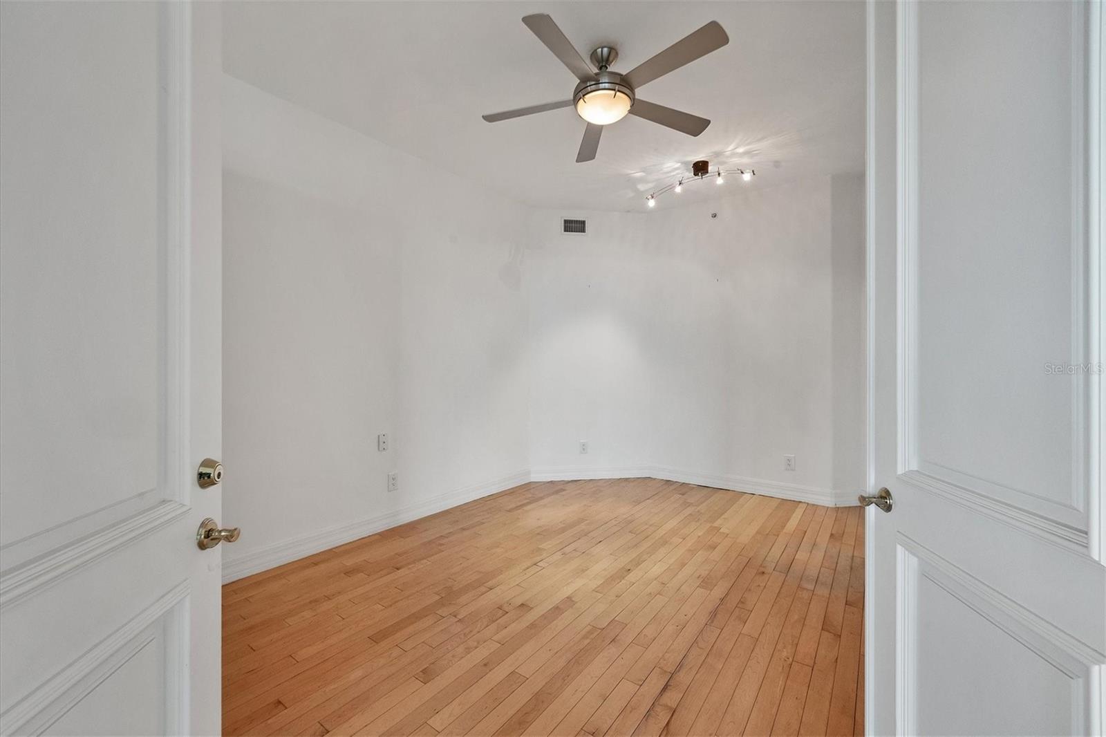 SARABANDE - Residential