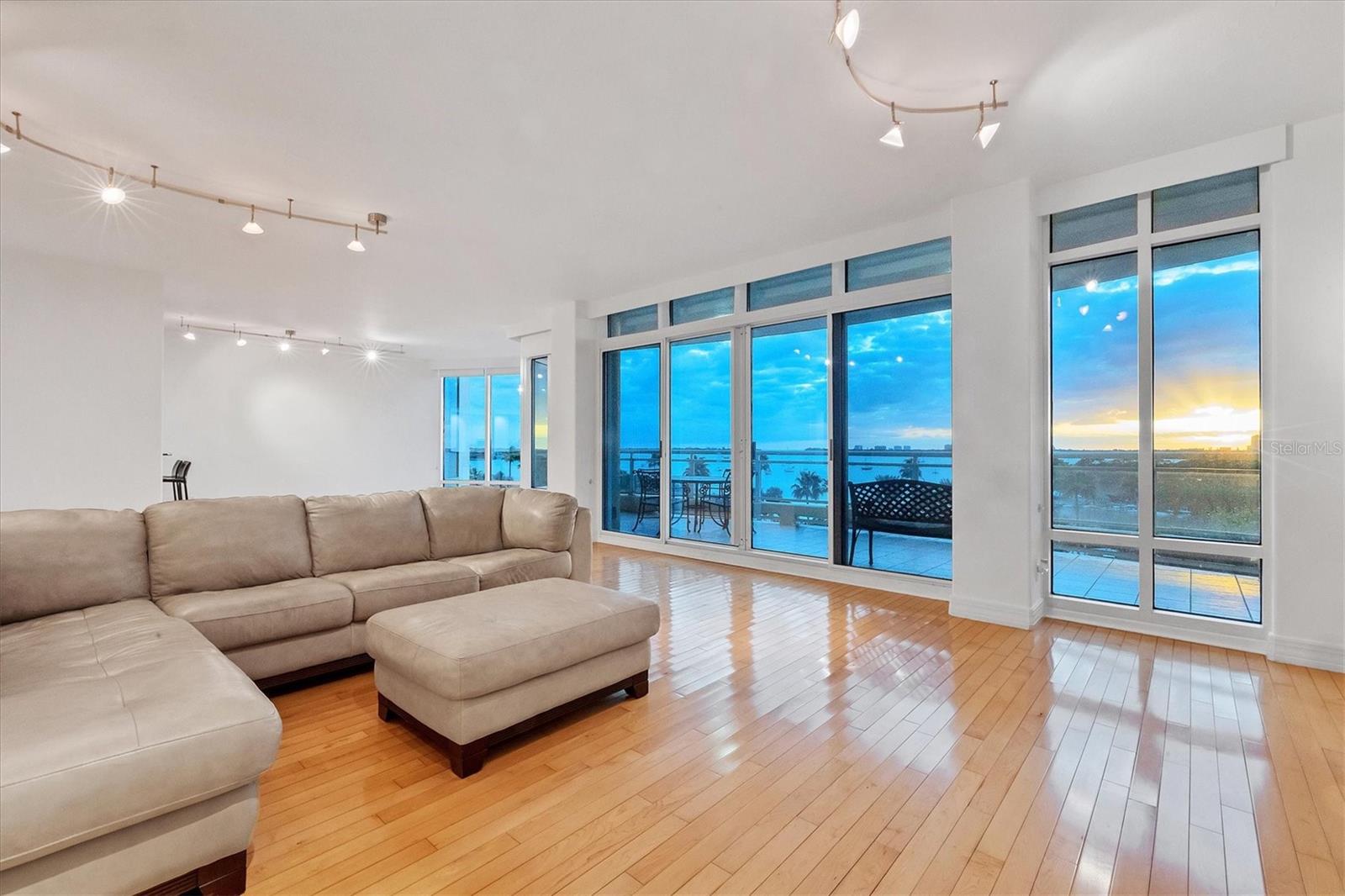 SARABANDE - Residential