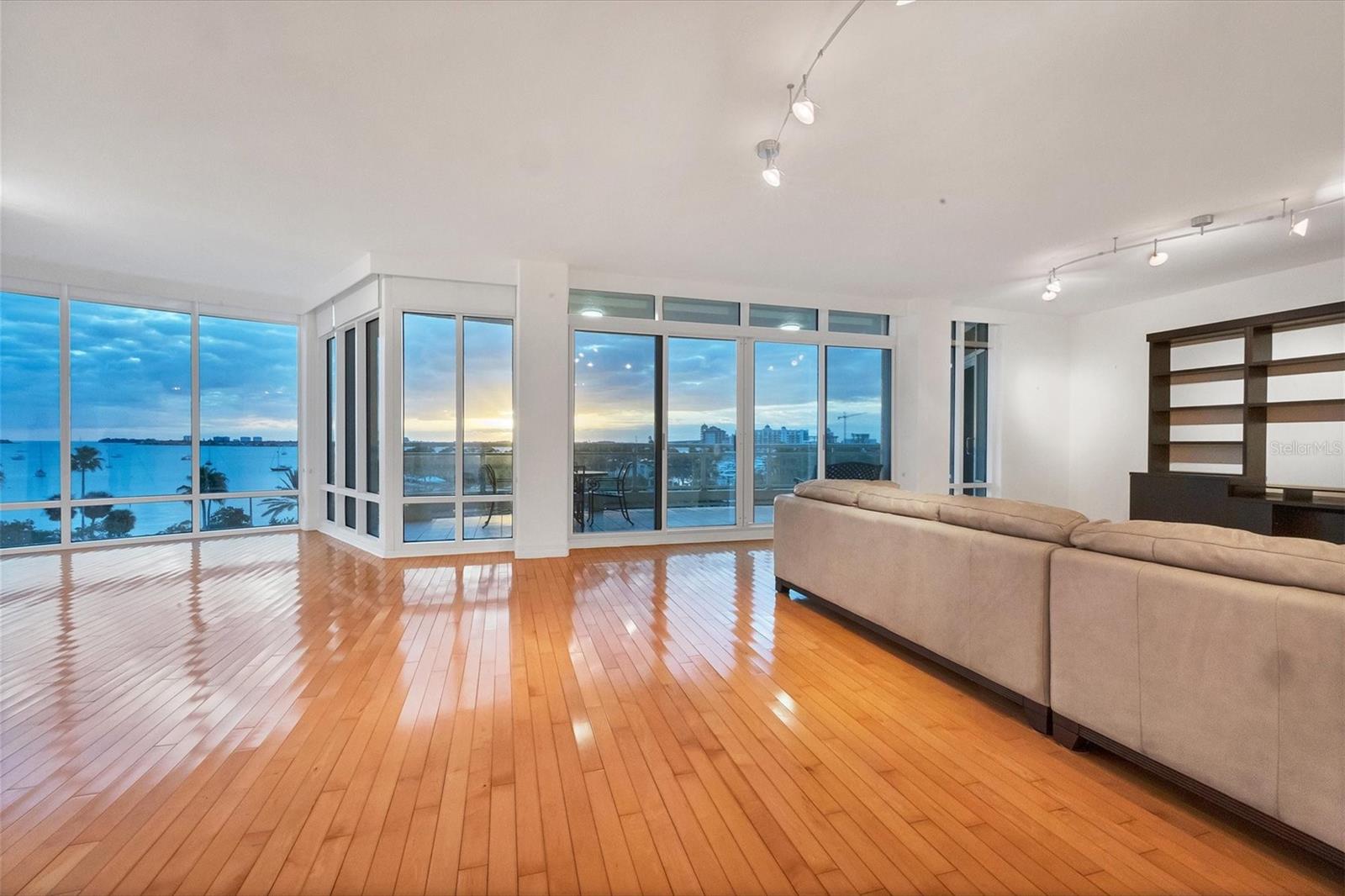 SARABANDE - Residential