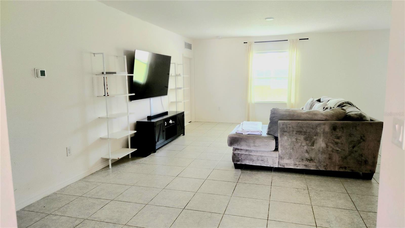 Casas a venda 2 - Jen Dantas 1051 POPE STREET NW