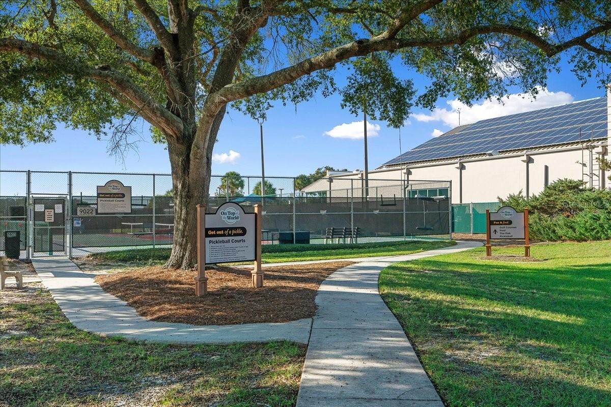 CIRCLE SQUARE WOODS - Residential Lease