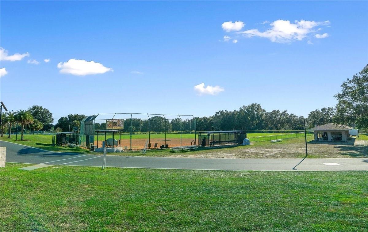 CIRCLE SQUARE WOODS - Residential Lease