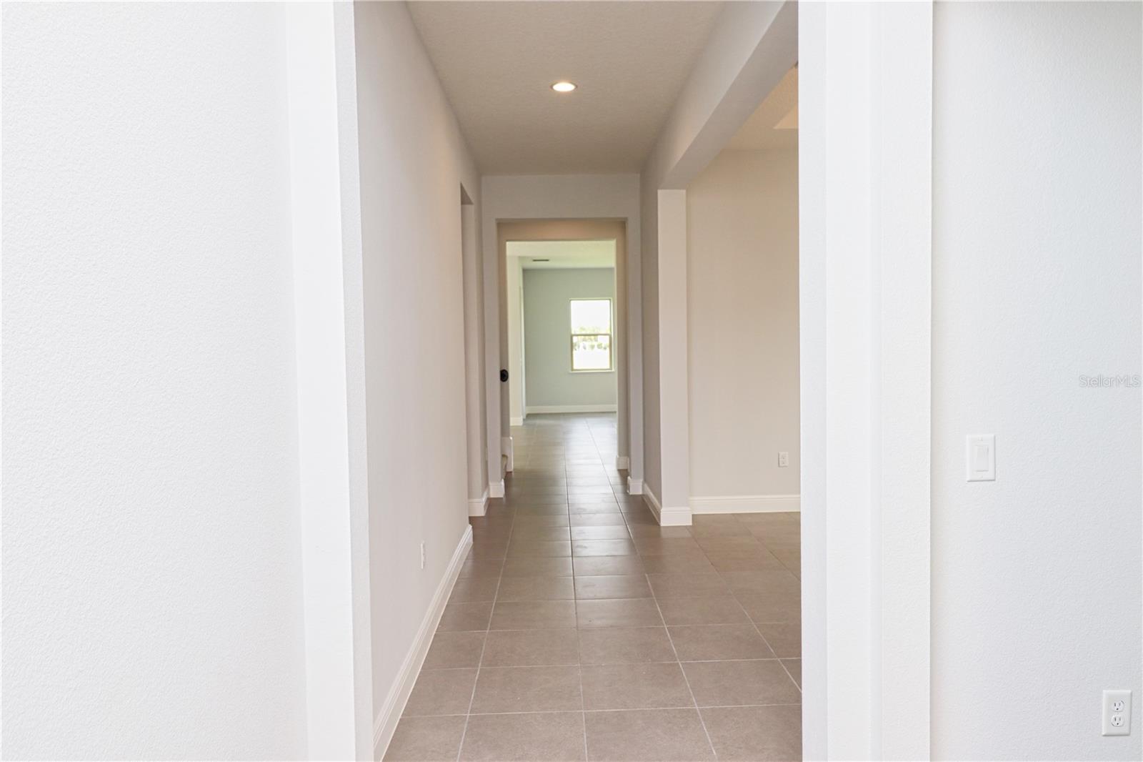 LAKESHORE PRESERVE PH 5 - Residential Lease