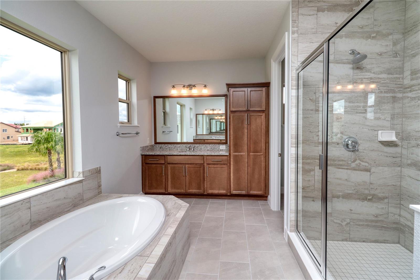 LAKESHORE PRESERVE PH 5 - Residential Lease