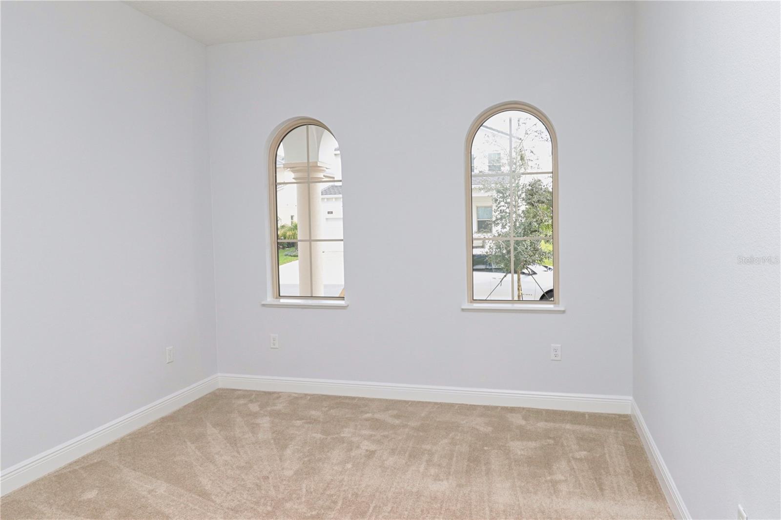LAKESHORE PRESERVE PH 5 - Residential Lease
