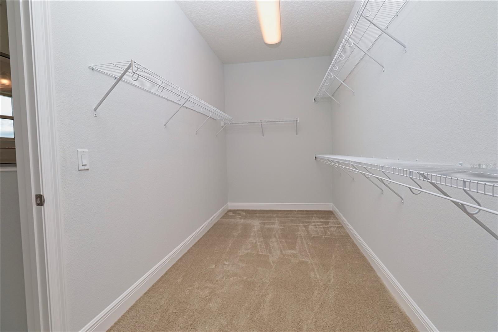 LAKESHORE PRESERVE PH 5 - Residential Lease