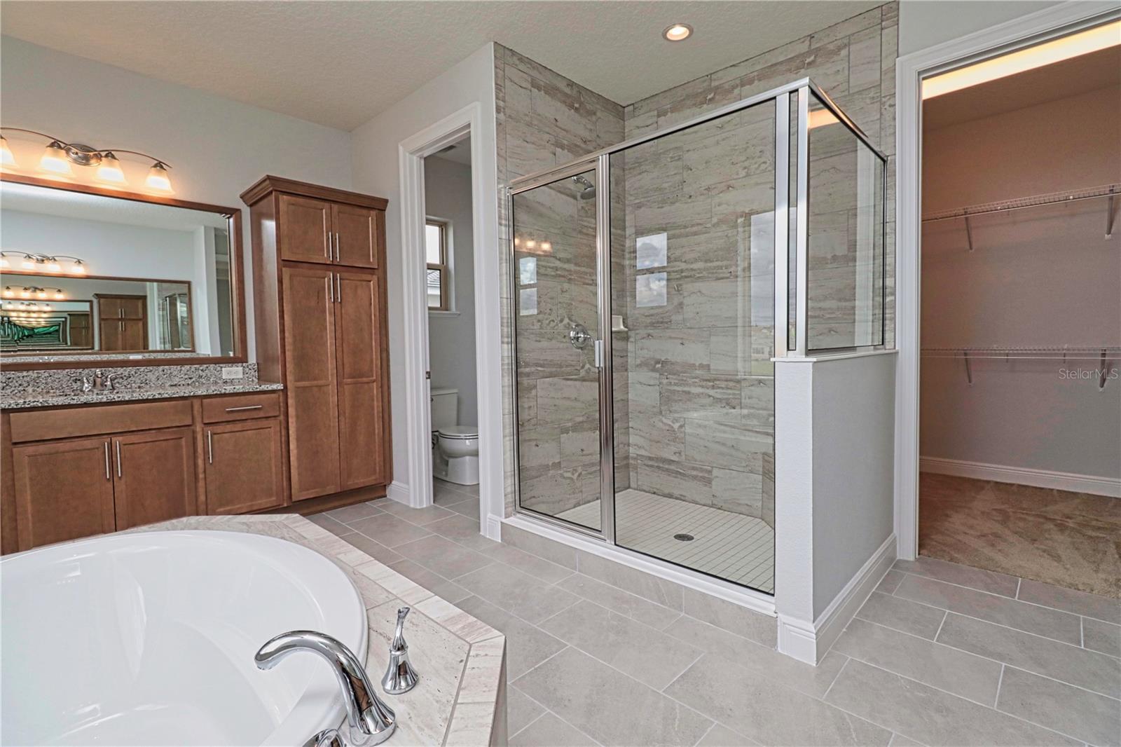 LAKESHORE PRESERVE PH 5 - Residential Lease